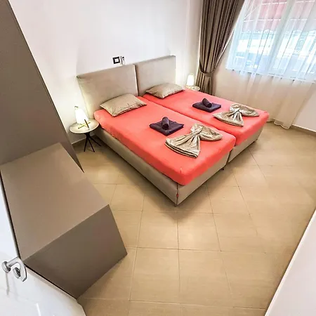 Location, Two Bedrooms 973 Inn Golem (Tirana)