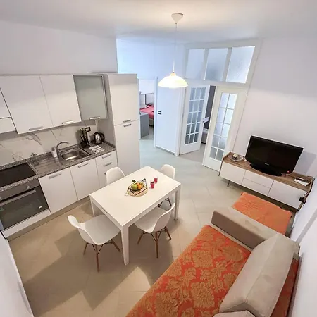 Inn Location, Two Bedrooms 973